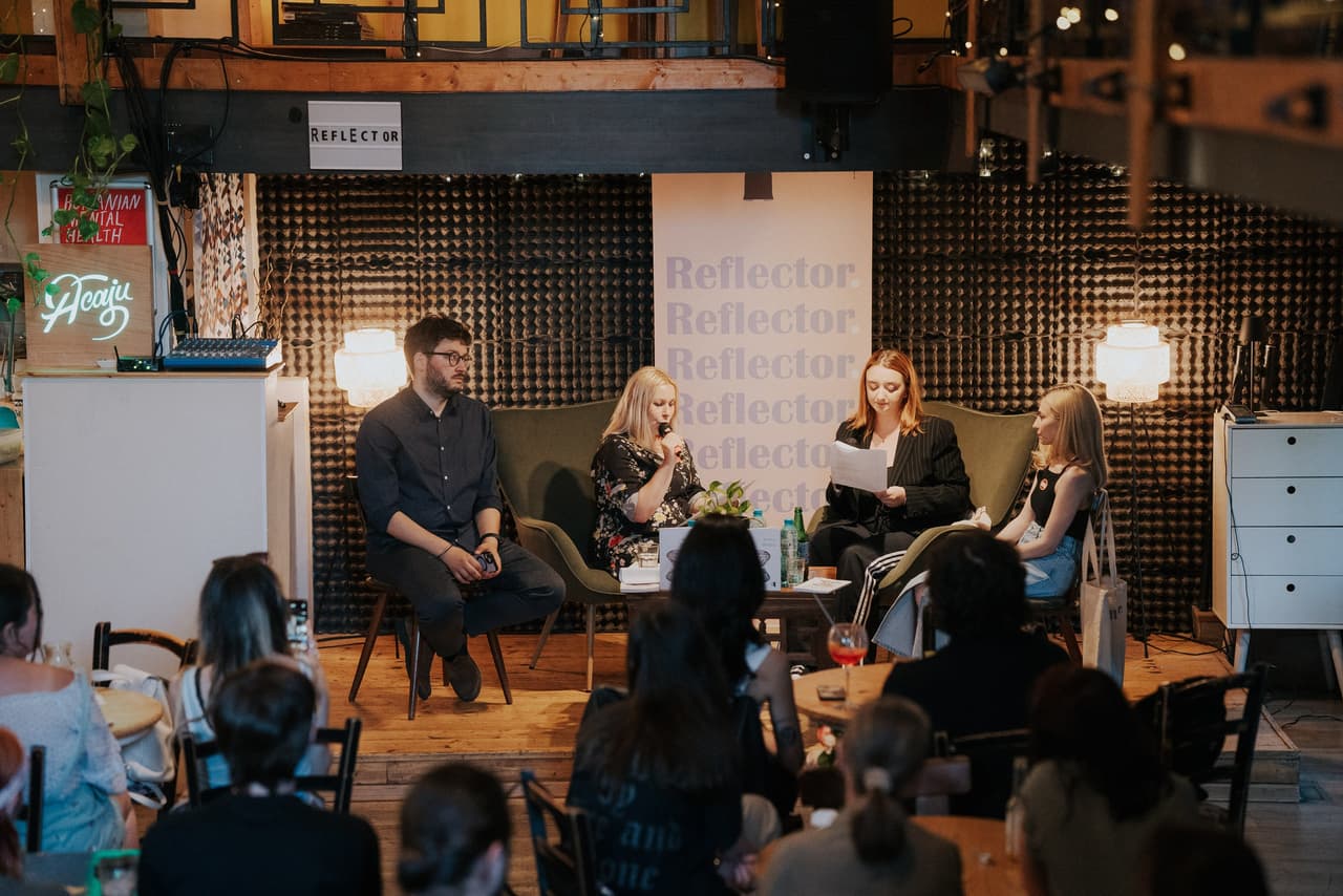 Poeți și poete de la Reflector