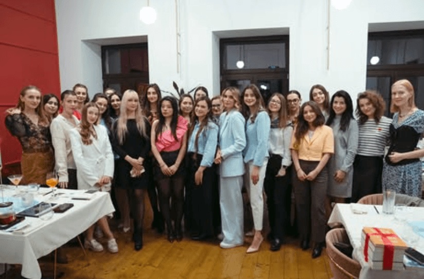 Club de carte - ediția #4